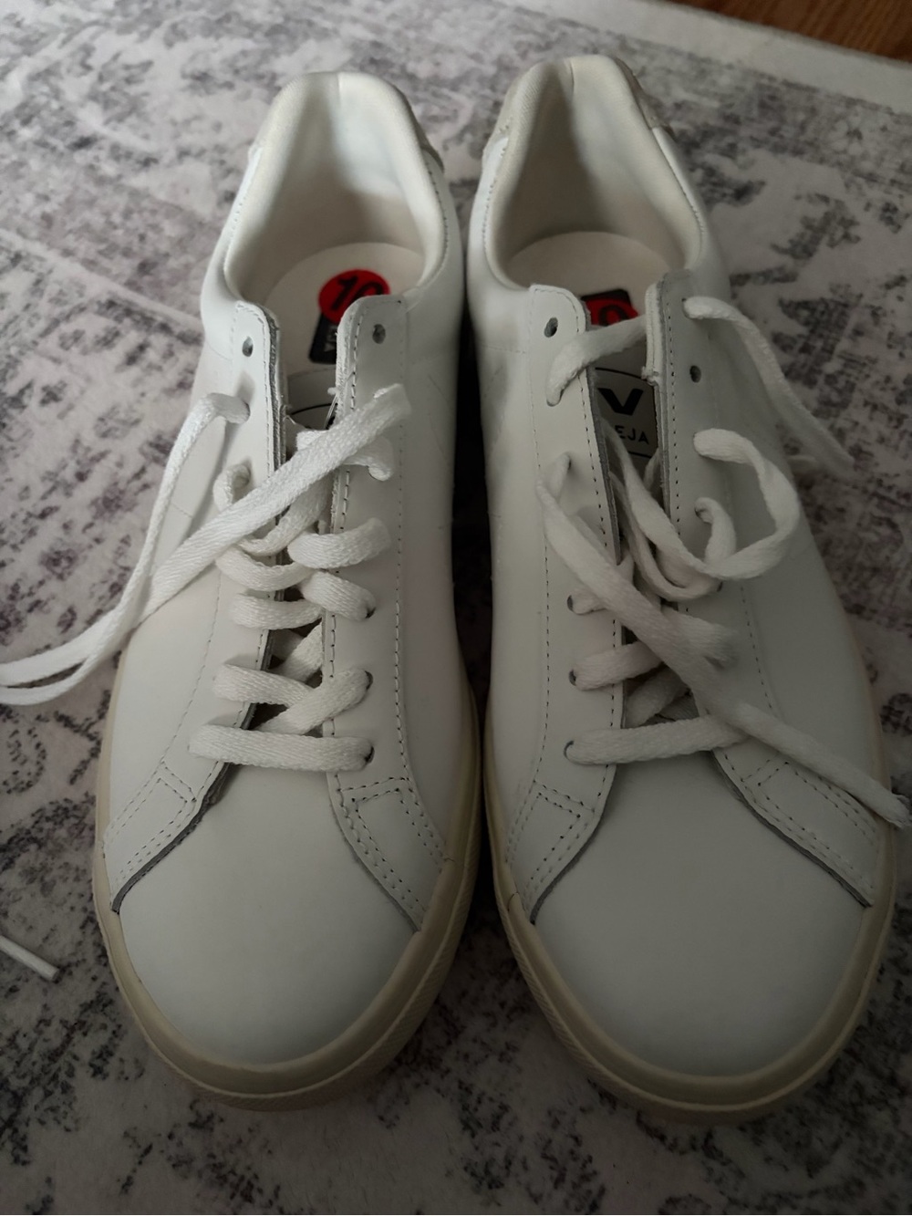 Veja White Low-Top Sneakers with Cream Sole - Picture 3 of 6